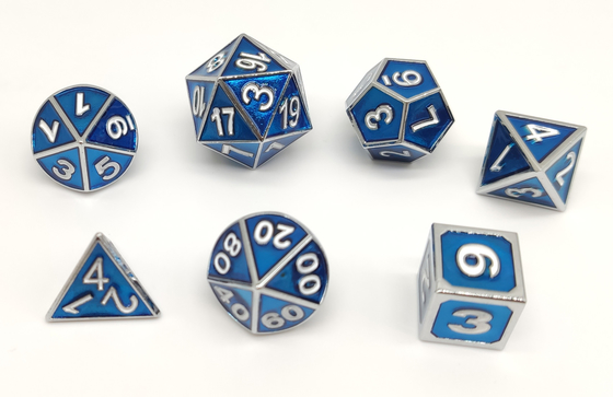 ISO9001 a peint le matériel de découpage exquis en métal de polyèdre d'ensemble de matrices de RPG