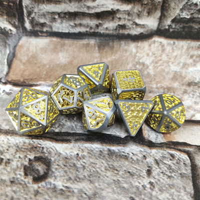 Jeu de dés lumineux de carte commerciale pour mdn ou RPG métal polyédrique or jaune
