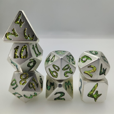 Jeu de dés RPG RPG de surface plaqué or à la main 7 pièces polyédriques