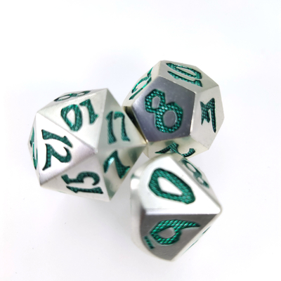 Le poids léger pour des matrices de RPG de collection a placé le jeu unique portatif de matrices en métal en métal argenté vert pour Dnd