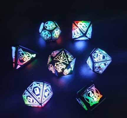 Allumez les dés DND Rechargeable avec boîte de recharge 7 PCS LED Dés électroniques pour table