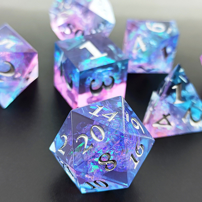 Des dés de résine violette 7 PCS DND Dragon et Donjon Polyédron