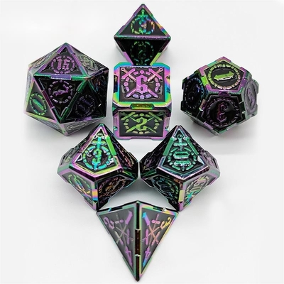 Le jeu de dés de RPG à l'épée et au métal