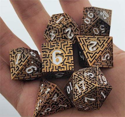 Le labyrinthe en métal à multiples facettes DND#RPG Donjon et Long Crusu