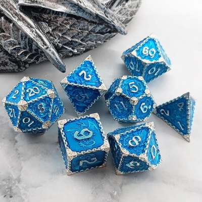 RPG en métal à multiples facettes dés volant dragon solide dragon lisse DND