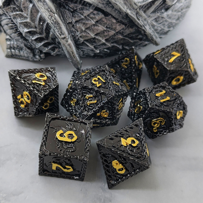 RPG en métal à multiples facettes dés volant dragon solide dragon lisse DND