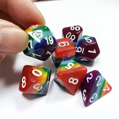 7 couches arc-en-ciel fait à la main en dés de résine Crusson And Dungeon DND#RPG