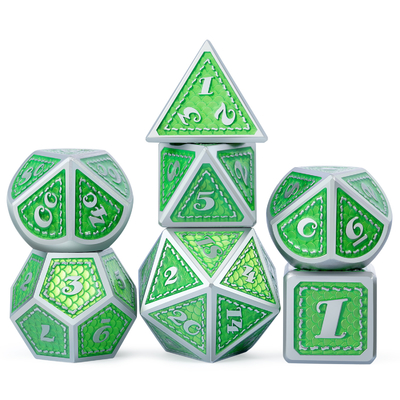 Jeux de dés en métal massif à l'échelle du dragon
