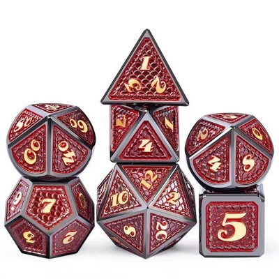 Jeux de dés en métal massif à l'échelle du dragon