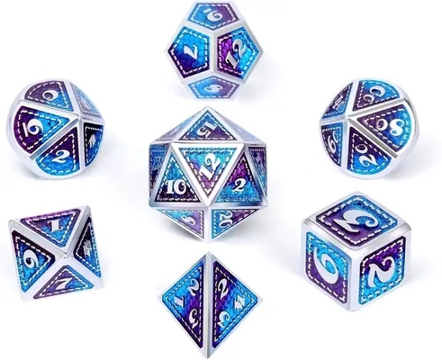 Jeux de dés en métal massif à l'échelle du dragon