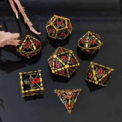 Antique jeu de dés en métal creux Dragon and Underground City RPG