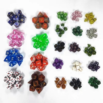 Mini jeu de dés de résine de bureau de couleur bonbon