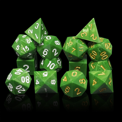 Jeux de dés en résine naturelle en marbre vert