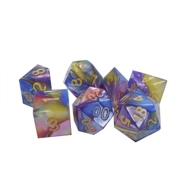 Trois couleurs de résine de marbre Rpg dés avec logo universel
