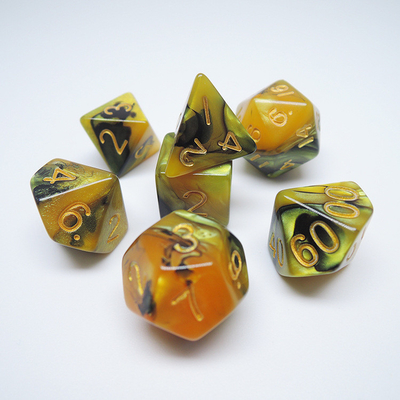Jeu de dés de RPG en résine de marbre jaune et noir