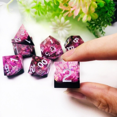 Le cœur de l'océan couleur brillante résine naturelle jeu de dés de bureau