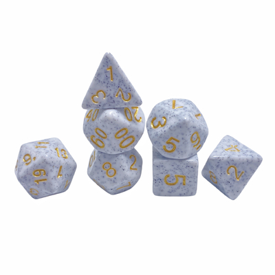 La police dorée, les taches dorées, le minerai de résine, le personnage jouant au jeu de dés.