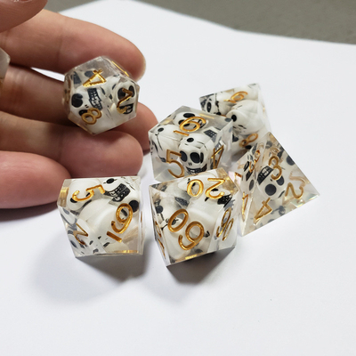 Couleur transparente Crâne en résine de cristal jeu de dés Dragon et donjon