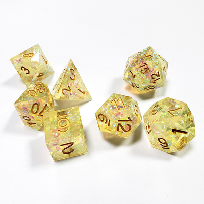 Jeux de dés en résine de bande de couleur jaune cristalline