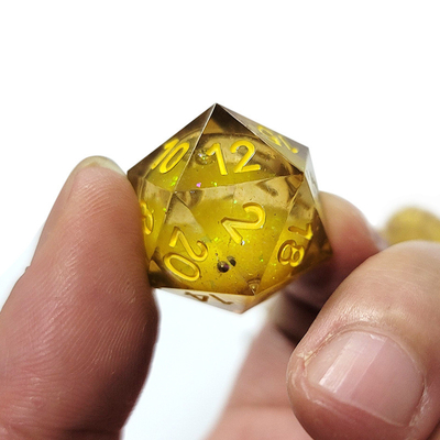 Résine de sable de flux jaune à dés polyédriques artisanat 7PCS