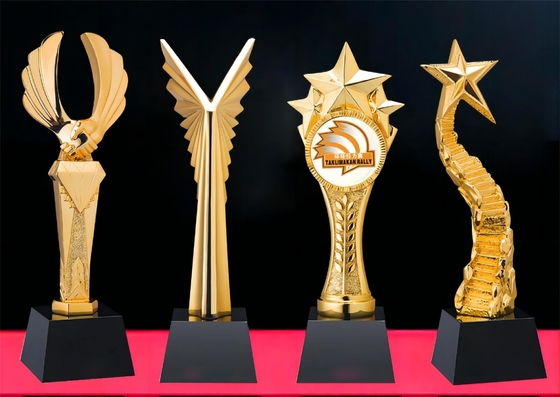Médaille style Trophées en résine personnalisés plaqués or ou argent