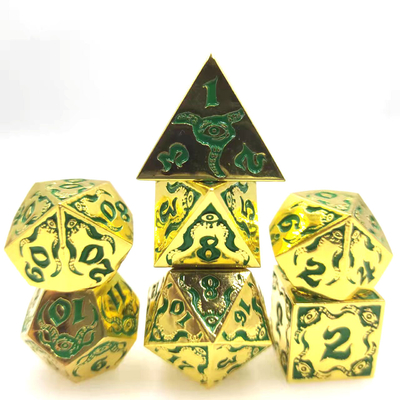 Jeu de rôle en métal avec jeu de dés multi-facettes