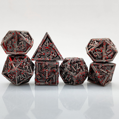 Des dés polyédriques en métal de luxe 8 couleurs actives TRPG Donjons et dragons