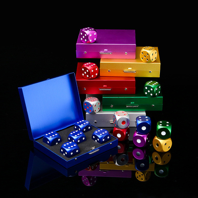 Ensemble de dés en métal de couleur à 16 mm en aluminium en alliage