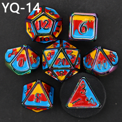 Jeu de dés en métal DND personnalisé, couleur polyédrique solide, jeu de dés en métal avec numéros en argent, utilisé pour le jeu d'échecs D &amp; D