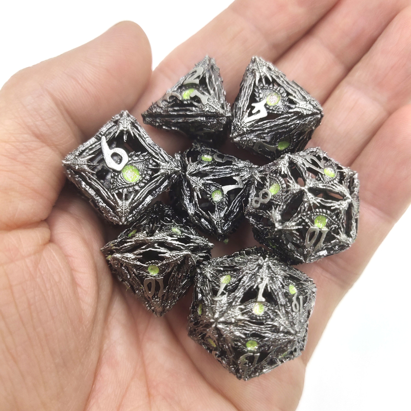 Les matrices polyèdres affilent les biens découpés par main translucide de pierre gemme de résine pour Savage World