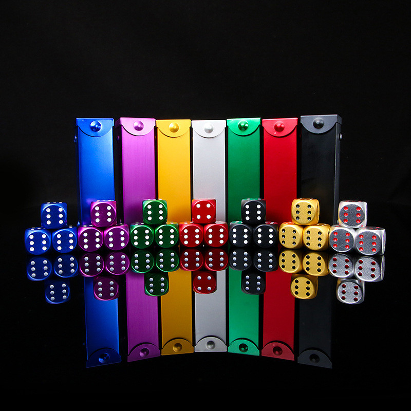 Couleur des dés en alliage d'aluminium portable en aluminium coin arrondi casino KTV jeu de hasard jeu de dés de sculpture personnalisé