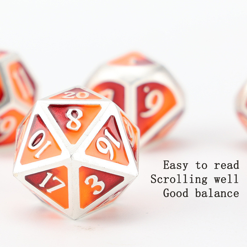 Jeu de dés en métal DND personnalisé, couleur polyédrique solide, jeu de dés en métal avec numéros en argent, utilisé pour le jeu d'échecs D &amp; D